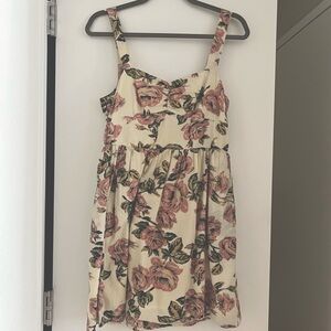 Pins and Needles Floral Tie back dress super cute